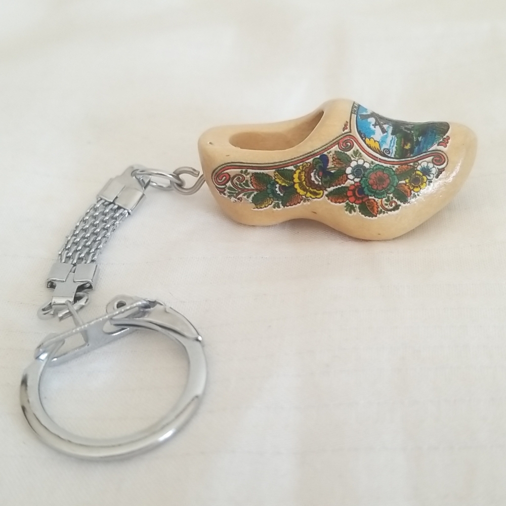 Holland Wooden Shoe Keychain